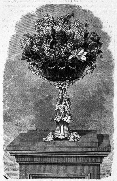 Vase en argent ciselé, offert à madame Rosina Stoltz.